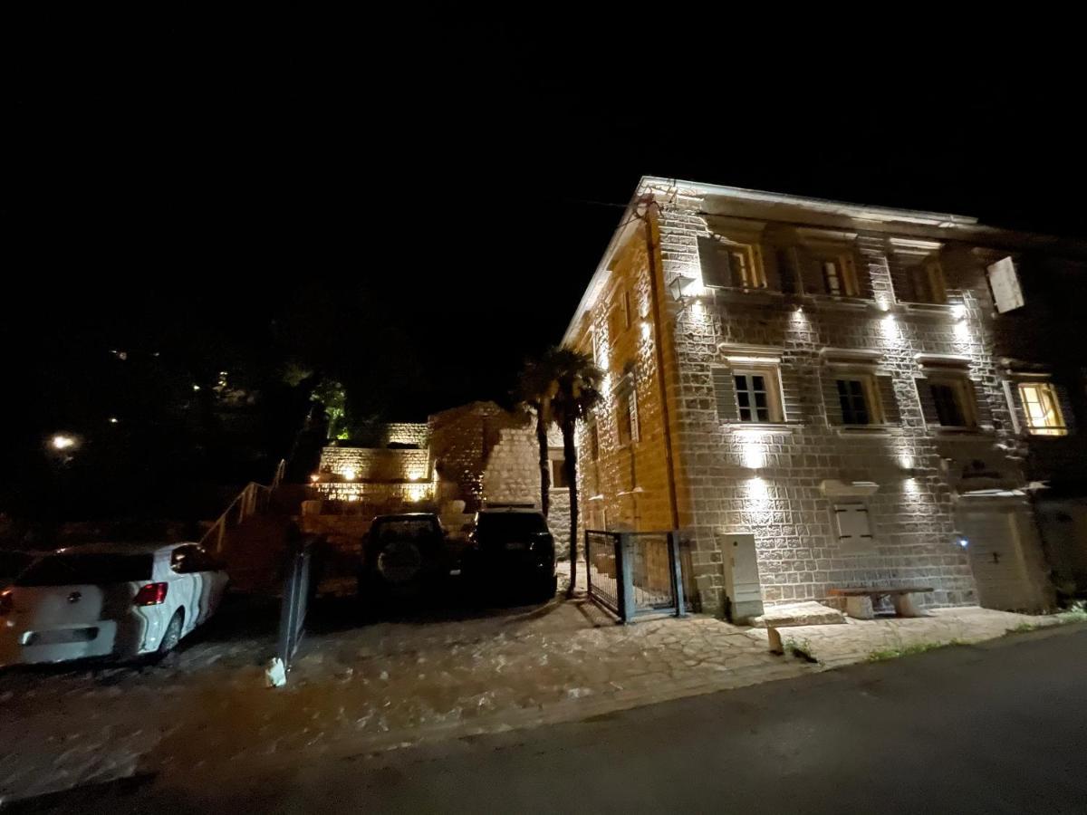 Vila Djuro Mikijelj Donji Stoliv Exterior foto